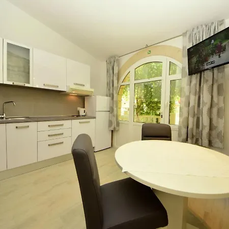 Holiday Home Moreska-1 By Interhome Vikendica *
